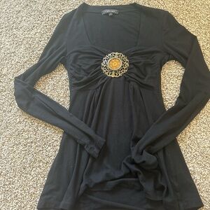 Vertigo Paris Black Long Sleeve Top with Ornate Medallion